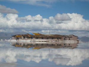 Salar-de-Uyuni salt hotel4