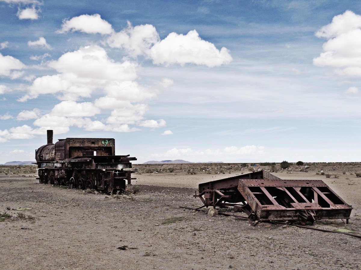 salar-de-uyuni Train Graveyard2